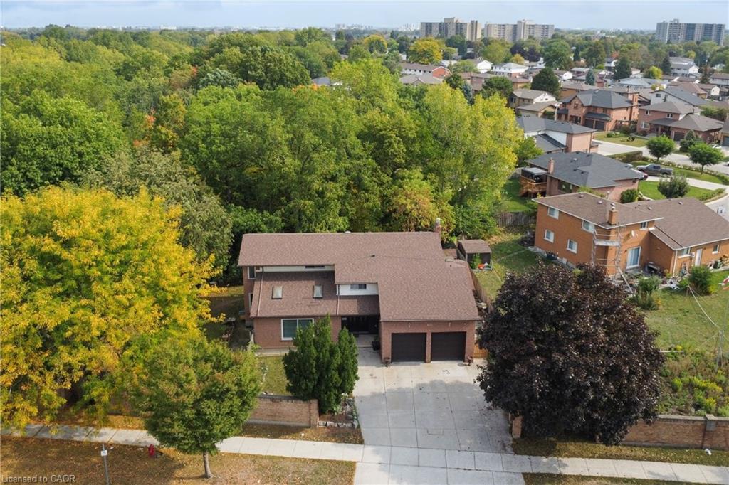 425 Greenhill Ave, Hamilton, ON L8K 6P5