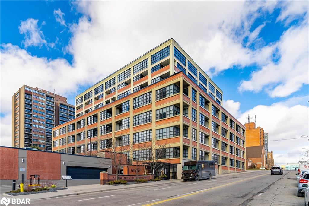112 Benton Street Unit 704, Kitchener, ON N2G 3H6
