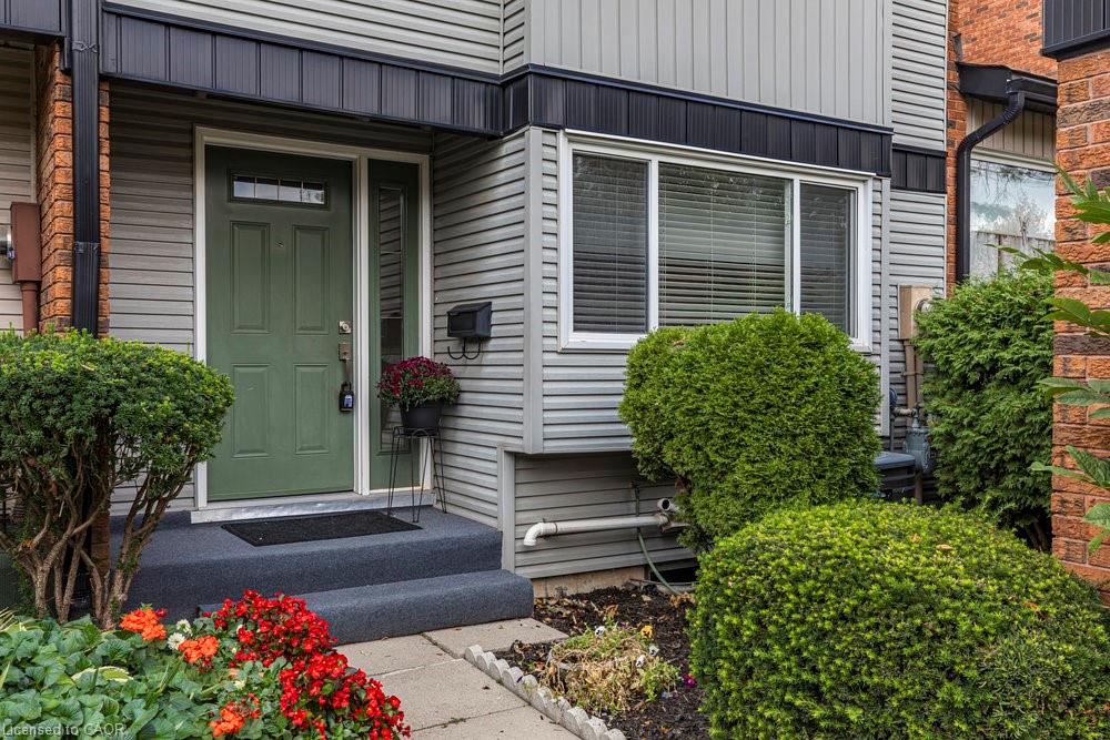 1556 Kerns Road Unit 3, Burlington, ON L7P 3A7