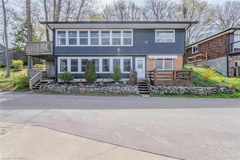 54 Grand St, Port Dover, ON N0A 1N7