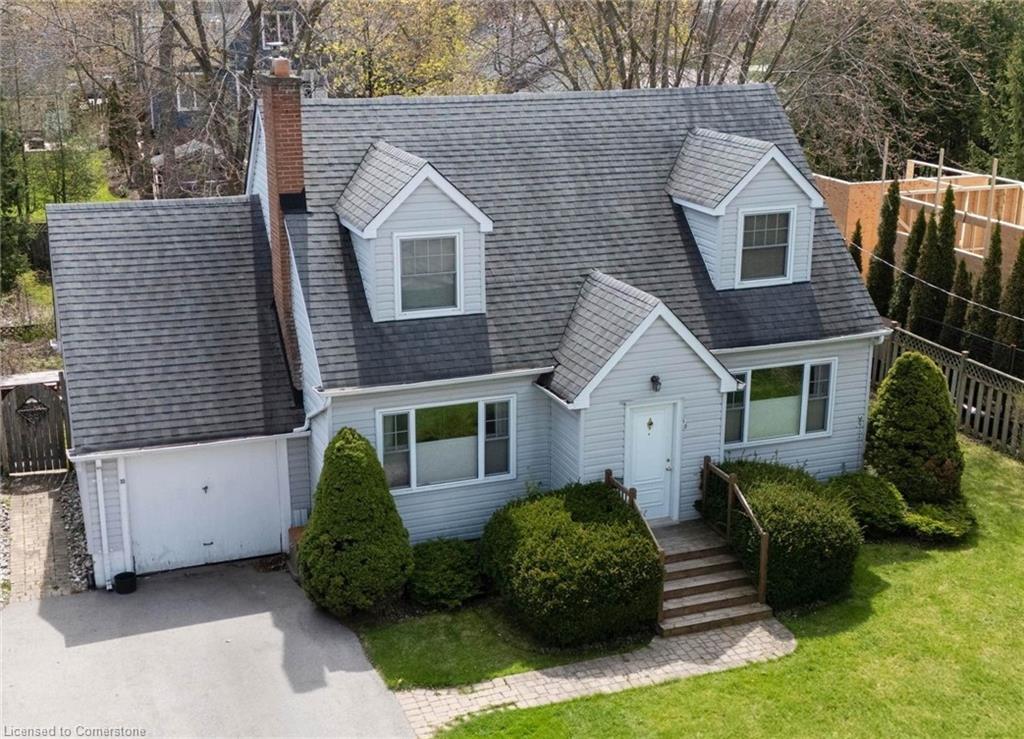 10 Highland Rd, Oakville, ON L6K 1S7