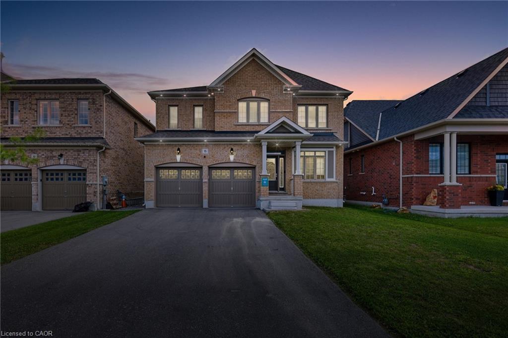 15 Douglas Kemp Cres, Clarington, ON L1C 7E3