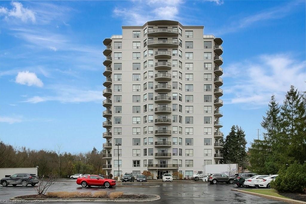255 Keats Way Unit 805, Waterloo, ON N2L 6N6