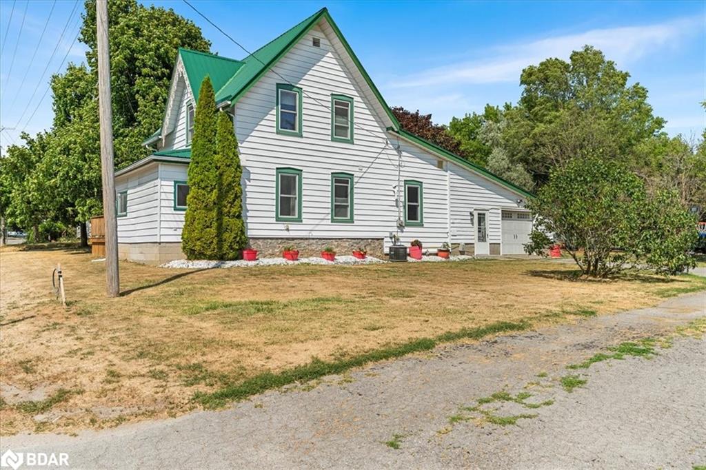 1436 County Road 15, Prince Edward, ON K0K 2T0