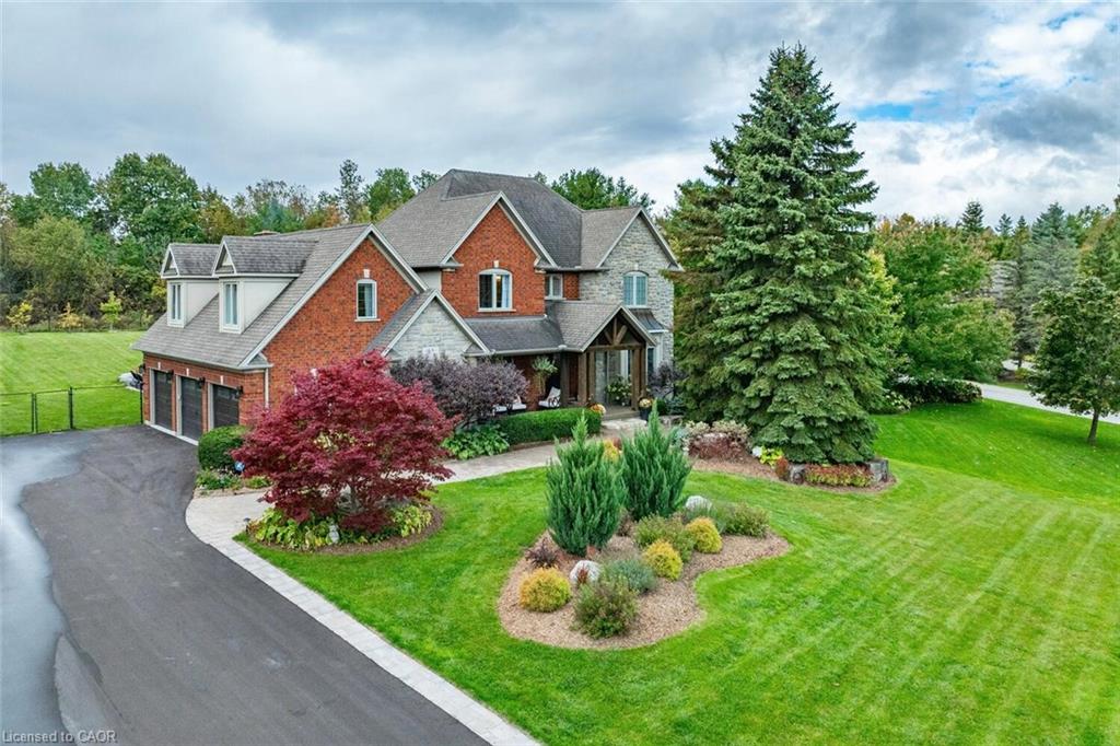 48 Palomino Dr, Hamilton, ON L0R 1H3