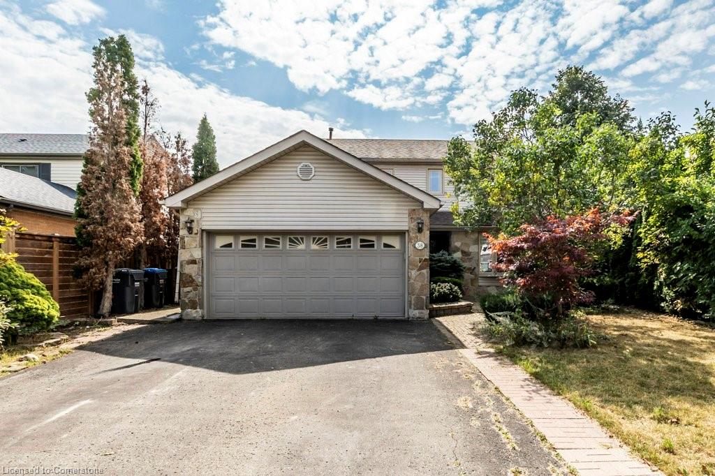 38 Montcalm Pl, Brampton, ON L6S 2X6