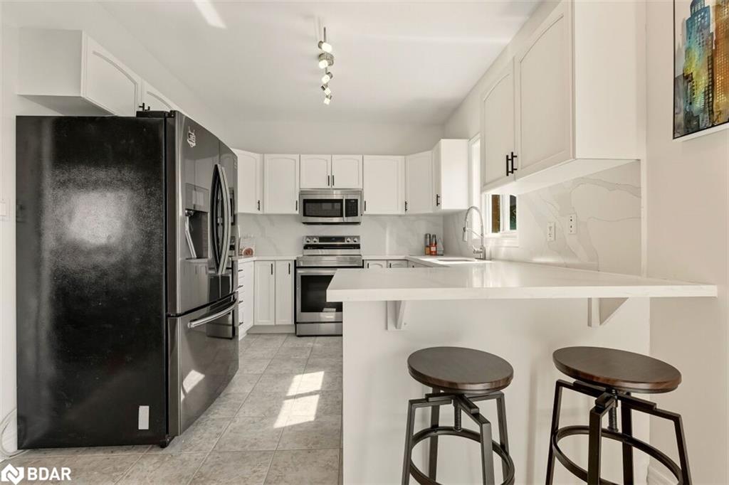 304 Teetzel Dr, Milton, ON L9T 0B1