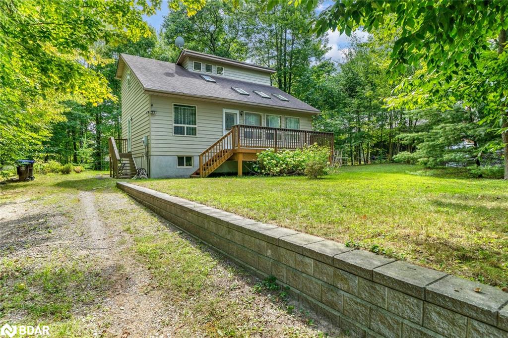 138 Tall Pines Dr, Tiny, ON L9M 0H4