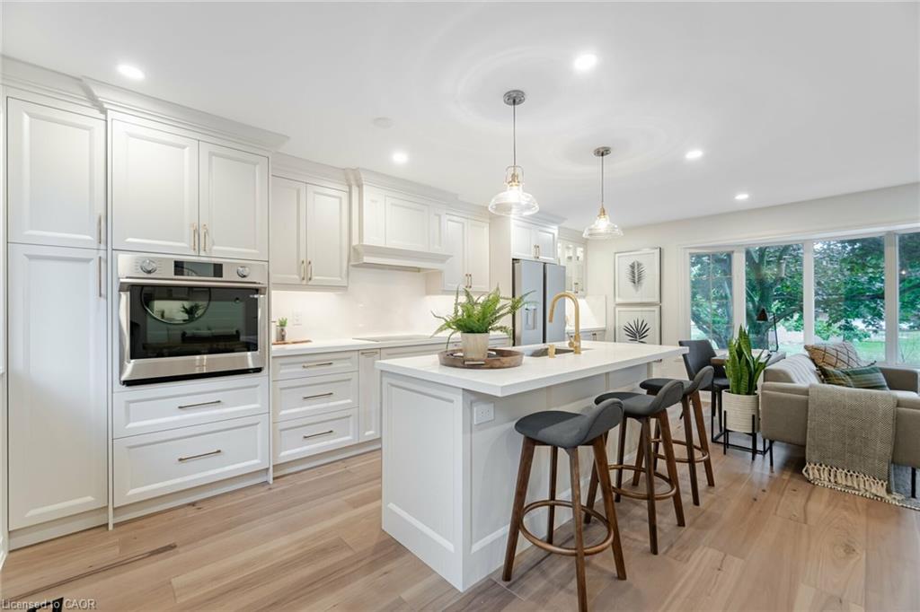 3150 Bentworth Dr, Burlington, ON L7M 1M2