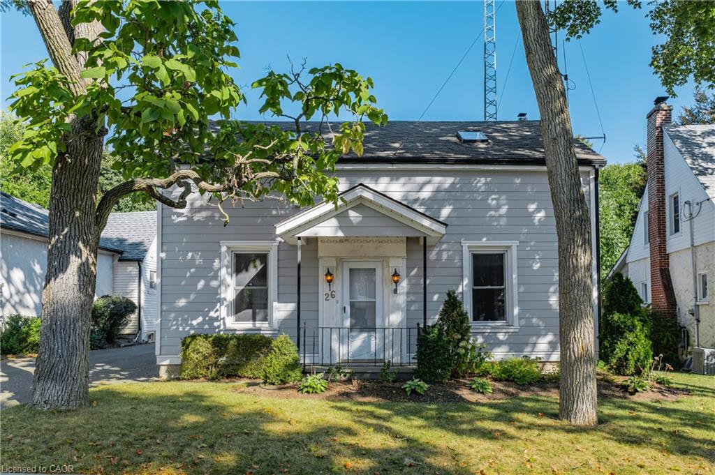 26 Dumfries St, Cambridge, ON N1S 1Y7