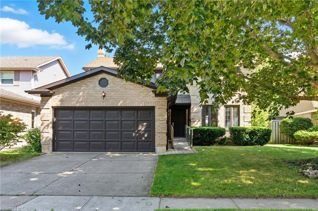 67 Forestview Dr, Dundas, ON L9H 6M7