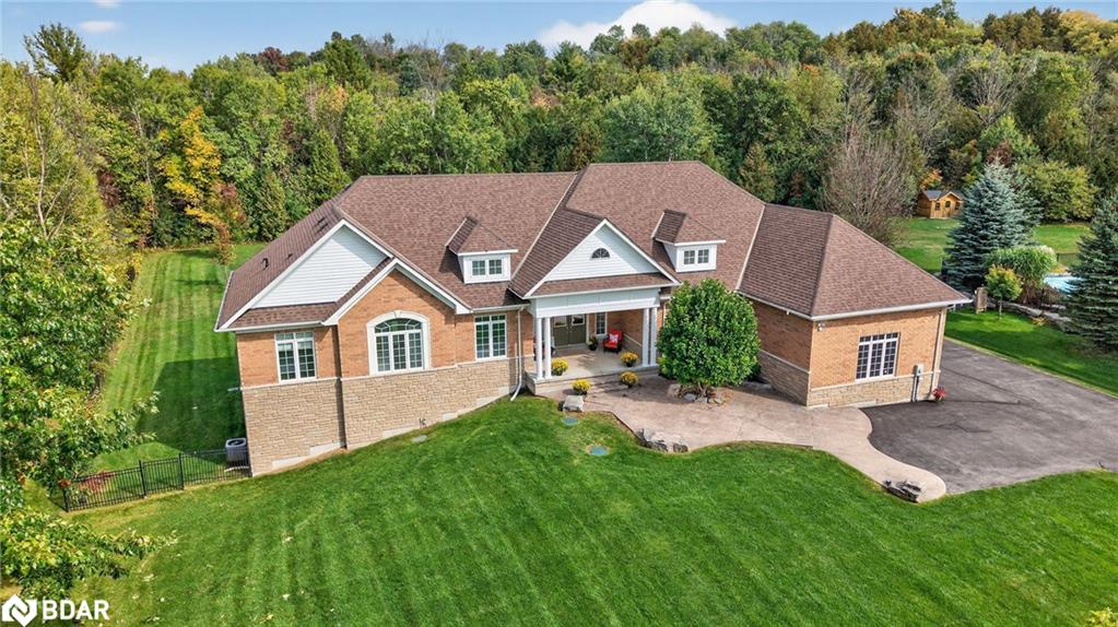 60 Underhill Ct, Essa, ON L9R 1V2