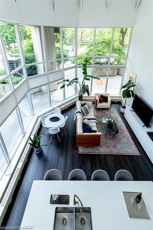 66 Bay Street S Unit 102, Hamilton, ON L8P 4Z6