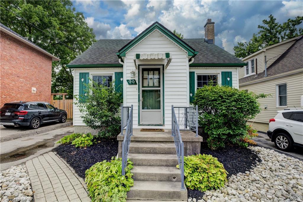 99 Gildner St, Kitchener, ON N2G 2H4