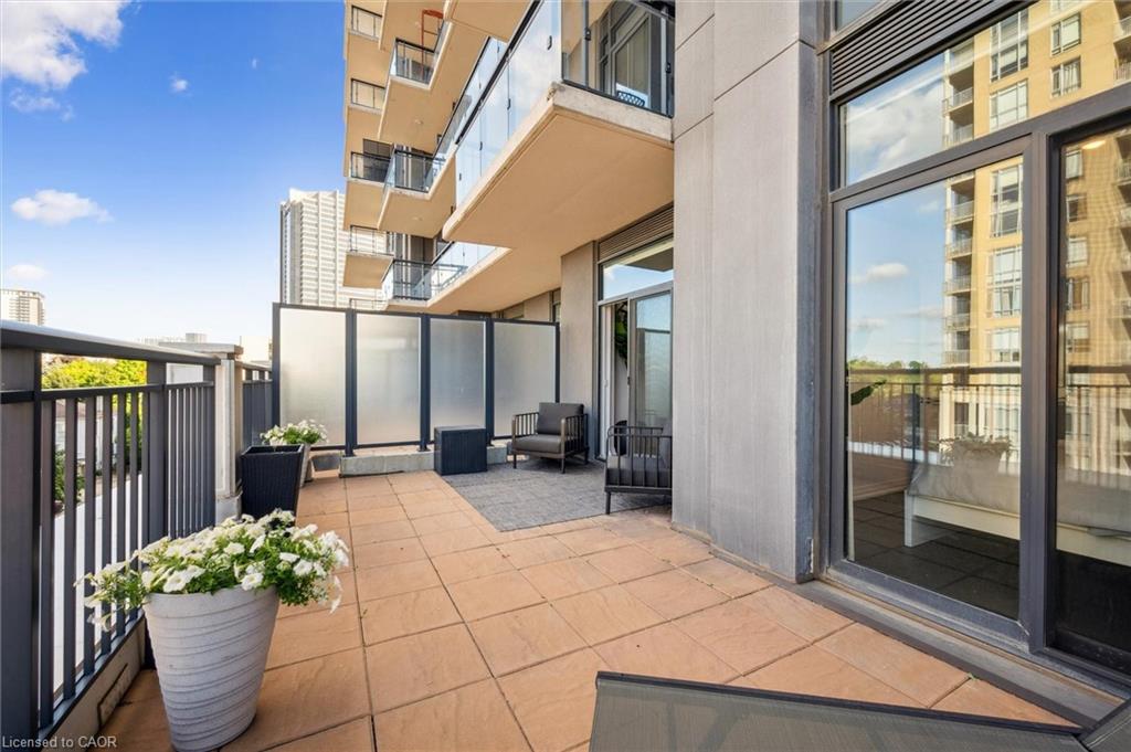 155 Caroline Street S Unit 403, Waterloo, ON N2L 0J8