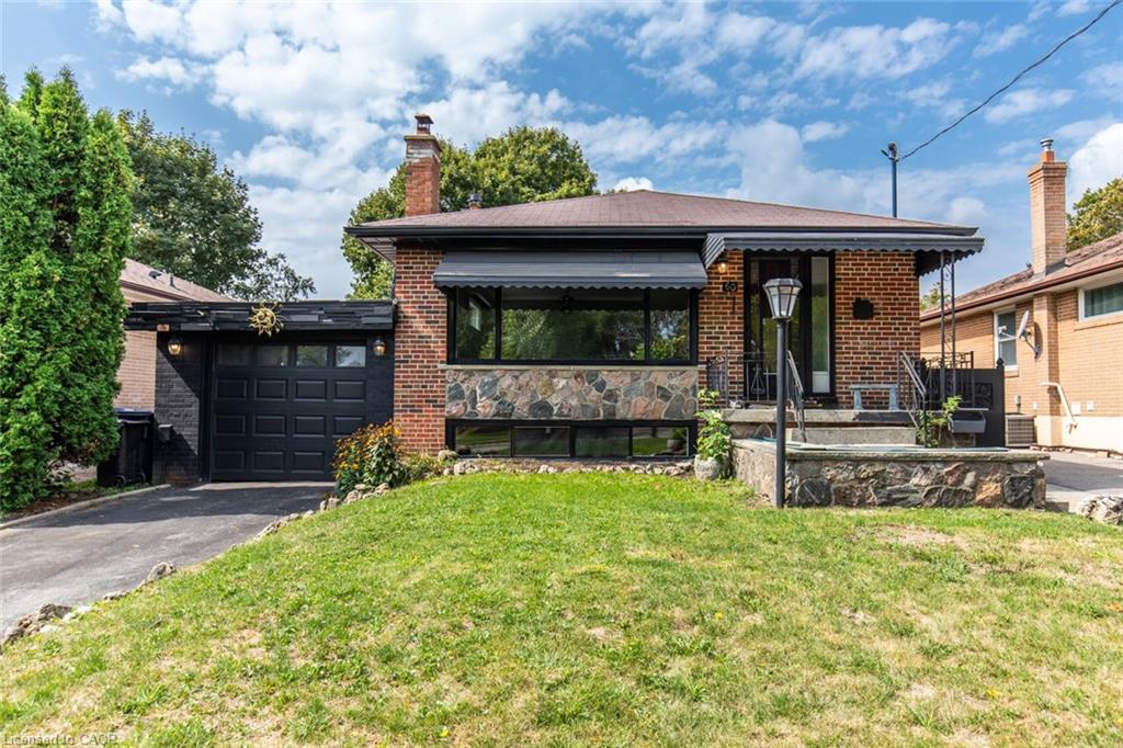 60 Greenock Ave, Toronto, ON M1G 2Z9