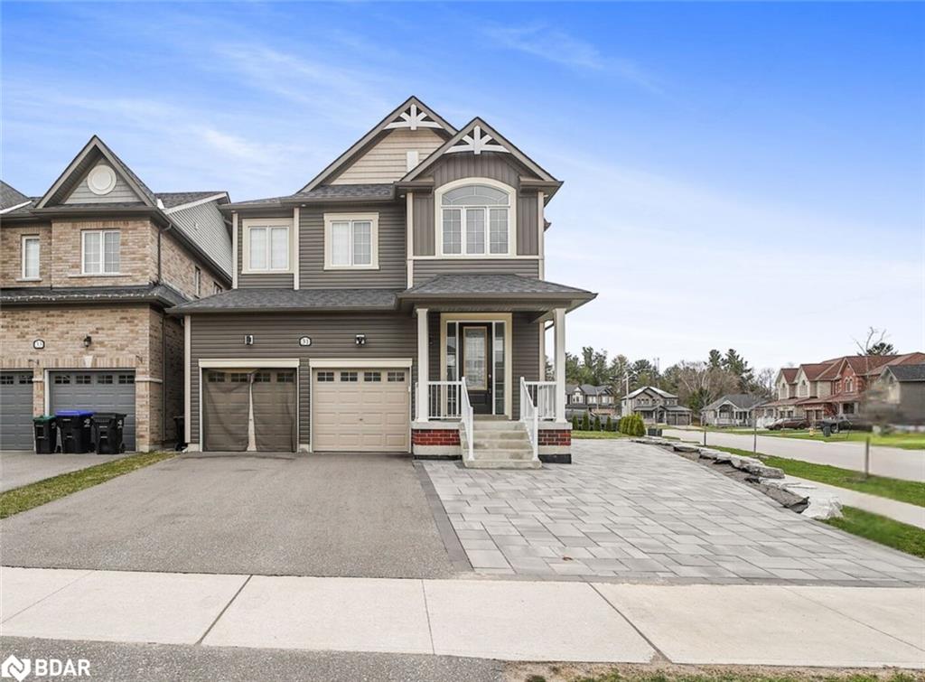 31 Wood Cres, Angus, ON L3W 0M5