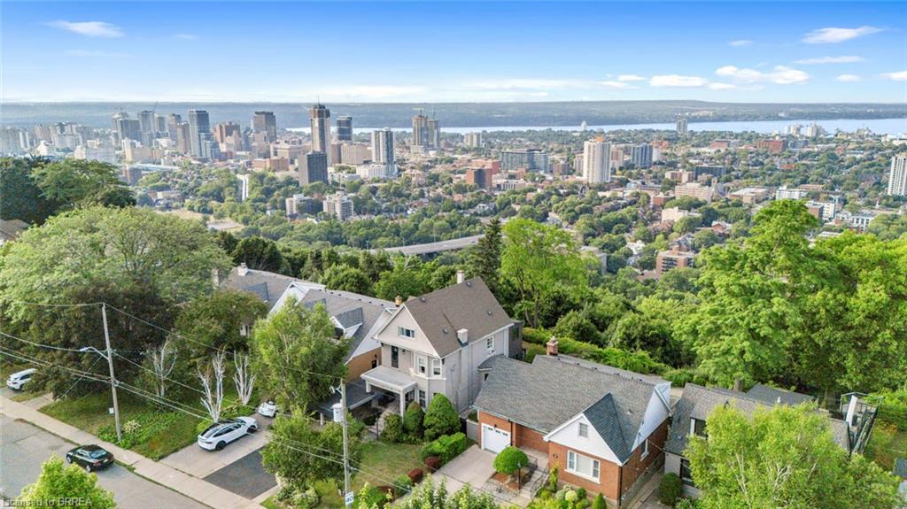47 Mountain Park Ave, Hamilton, ON L9A 1A1