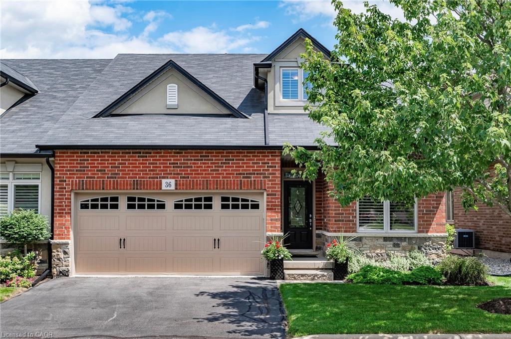 36 Toulon Ave, Hamilton, ON L9G 3K9