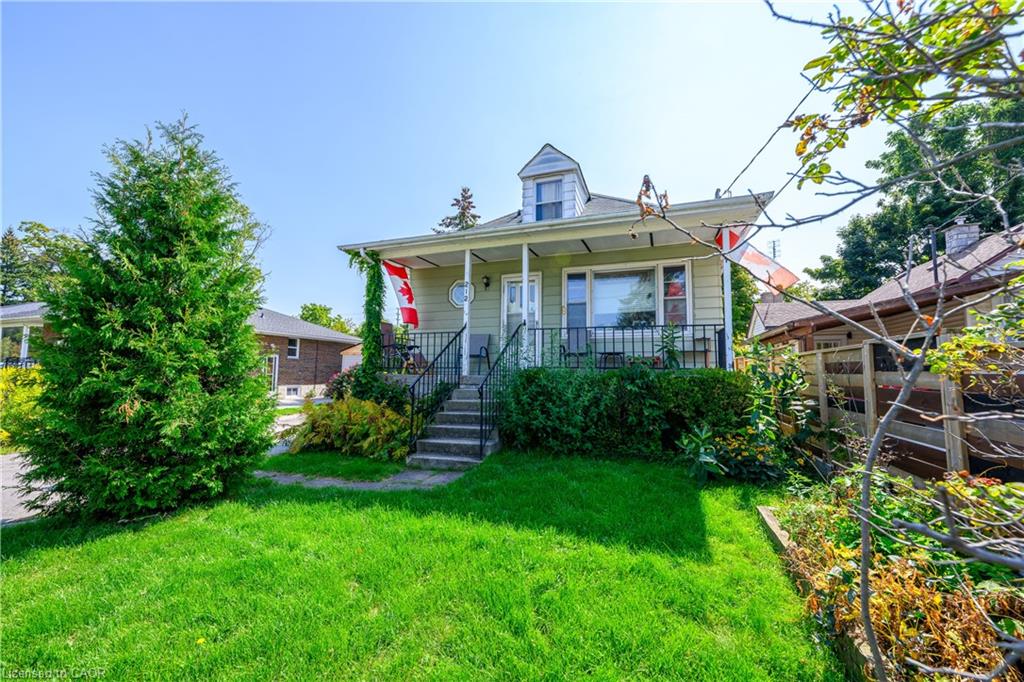 212 Troy St, Mississauga, ON L5G 1S7