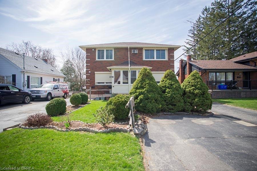 415 Chatham St, Brantford, ON N3S 4J4