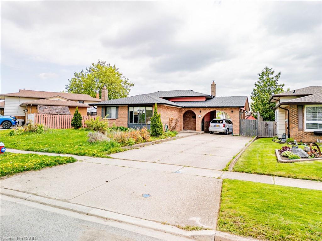7248 Casey St, Niagara Falls, ON L2J 3R2
