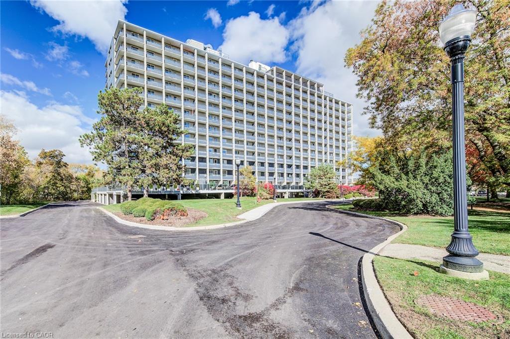 58 Bridgeport Road E Unit 202, Waterloo, ON N2J 4H5