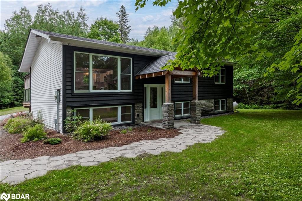 682 Stephenson Road 2 Rd E, Huntsville, ON P0B 1L0