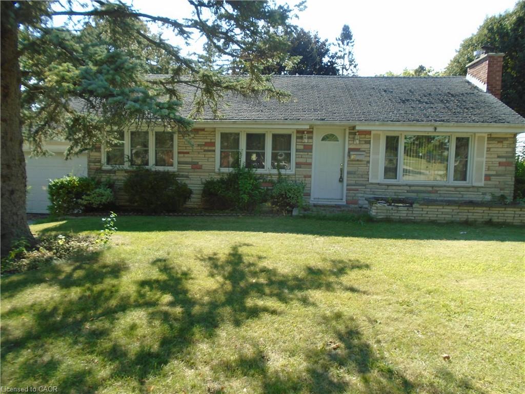 30 Simcoe Blvd, Simcoe, ON N3Y 3L7