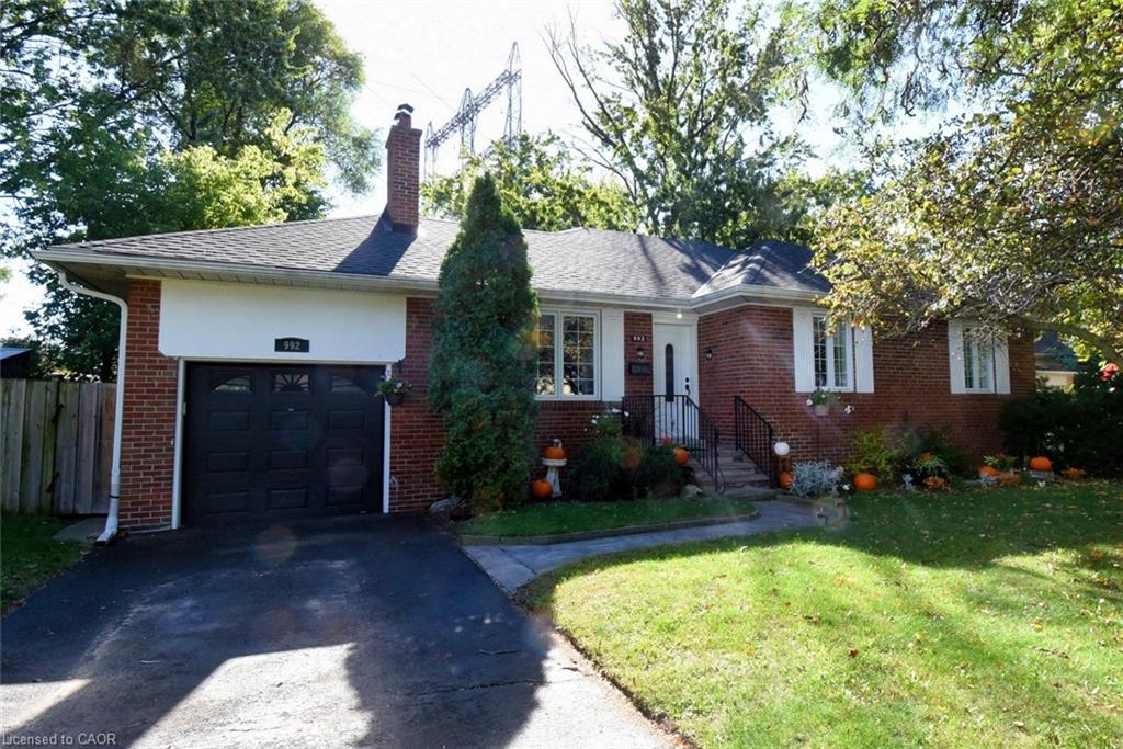 992 Baldwin Rd, Mississauga, ON L4Y 1J2