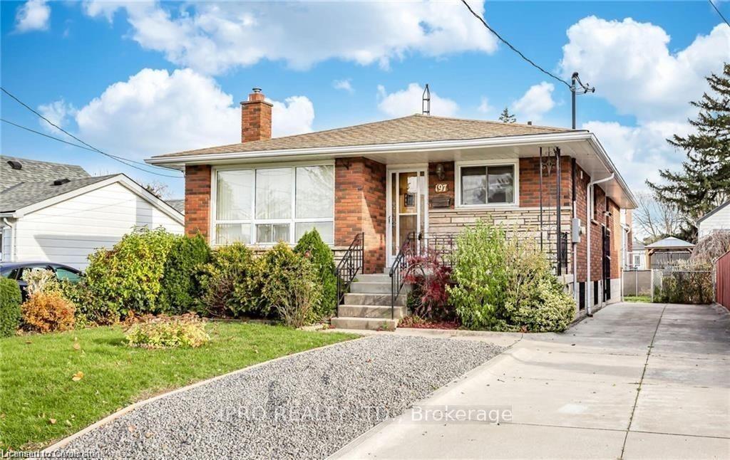 197 Craigroyston Rd, Hamilton, ON L8K 3K2