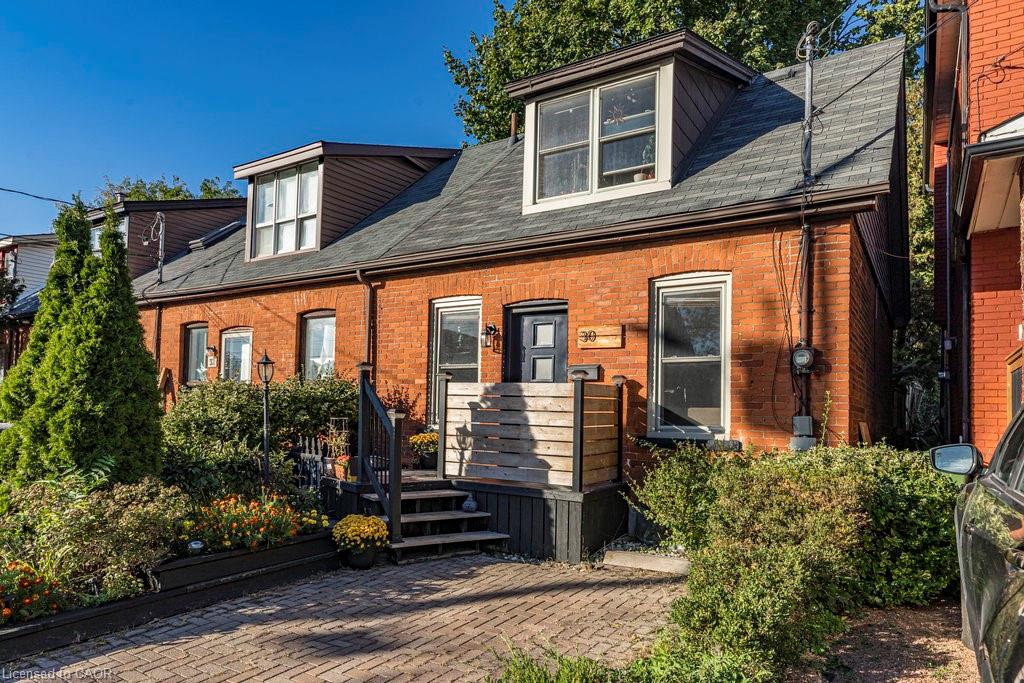 30 Sunset Ave, Hamilton, ON L8R 1V6