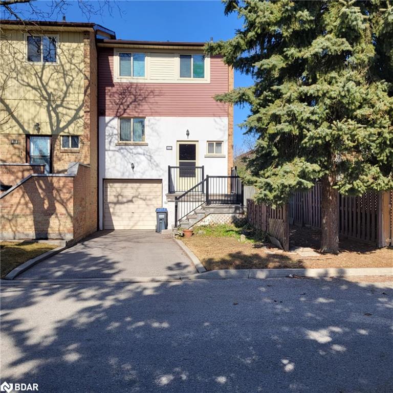 104 Baronwood Court Unit 104, Brampton, ON L6V 3H7