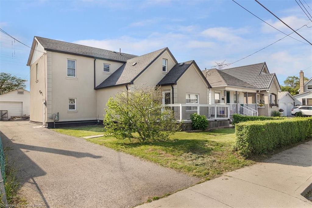 233 Normanhurst Ave, Hamilton, ON L8N 5N1