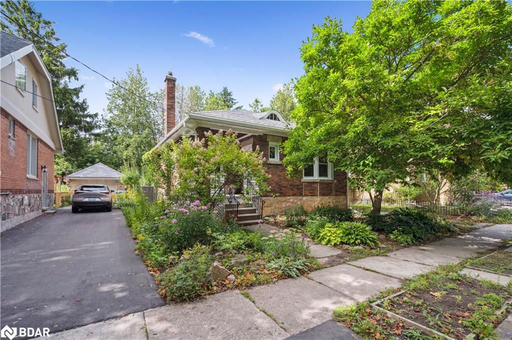 21 James St W, Guelph, ON N1G 1E3