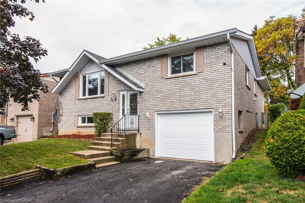 64 Sabrina Cres, Kitchener, ON N2P 1Y6