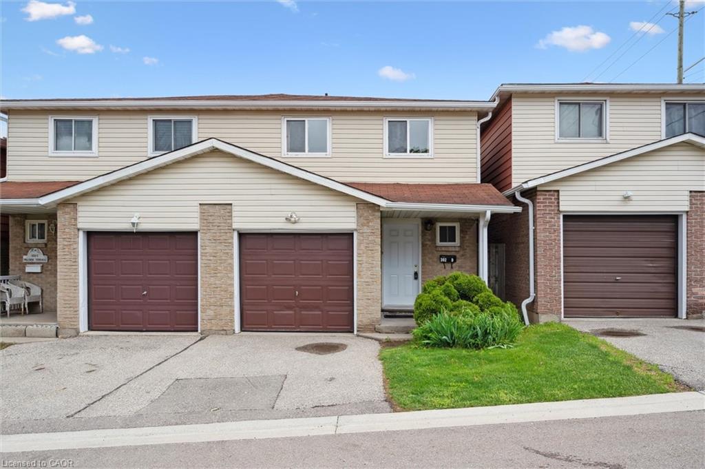 302 Bluevale Street N Unit D, Waterloo, ON N2J 4G3