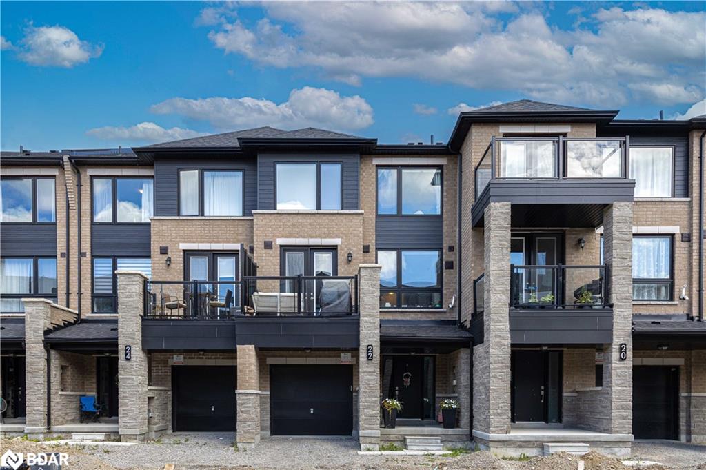 22 Red Maple Ln, Barrie, ON L9J 0N4