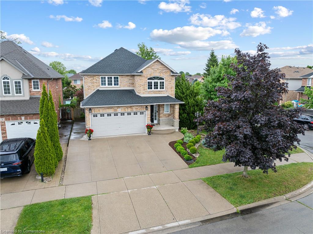 1 Hillcroft Dr, Hamilton, ON L8J 3W6