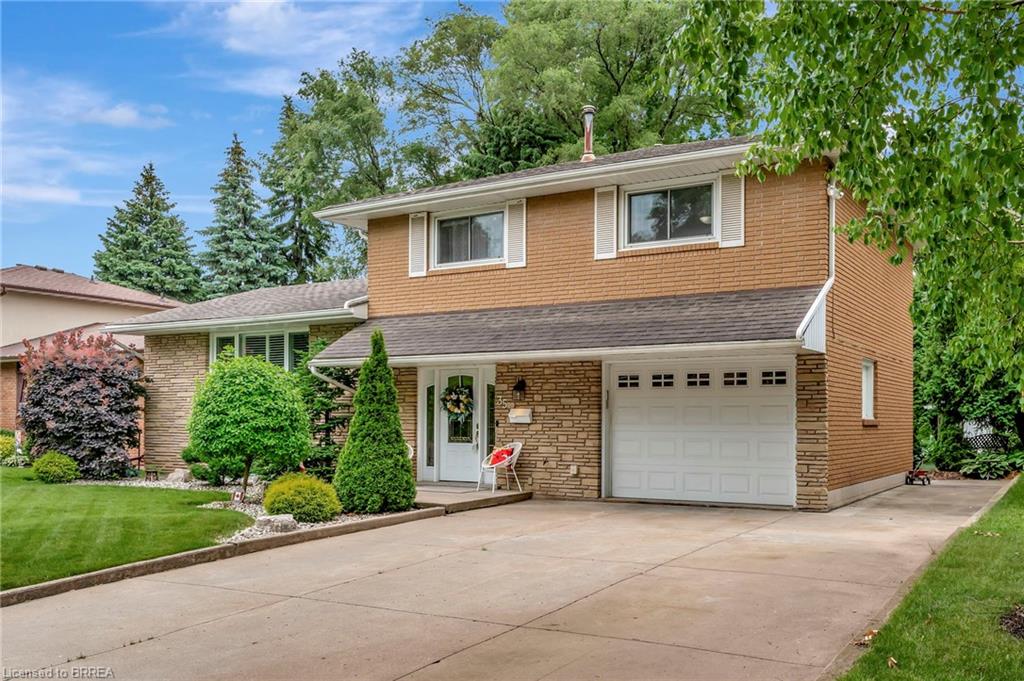 35 Shalfleet Blvd, Brantford, ON N3R 6L5