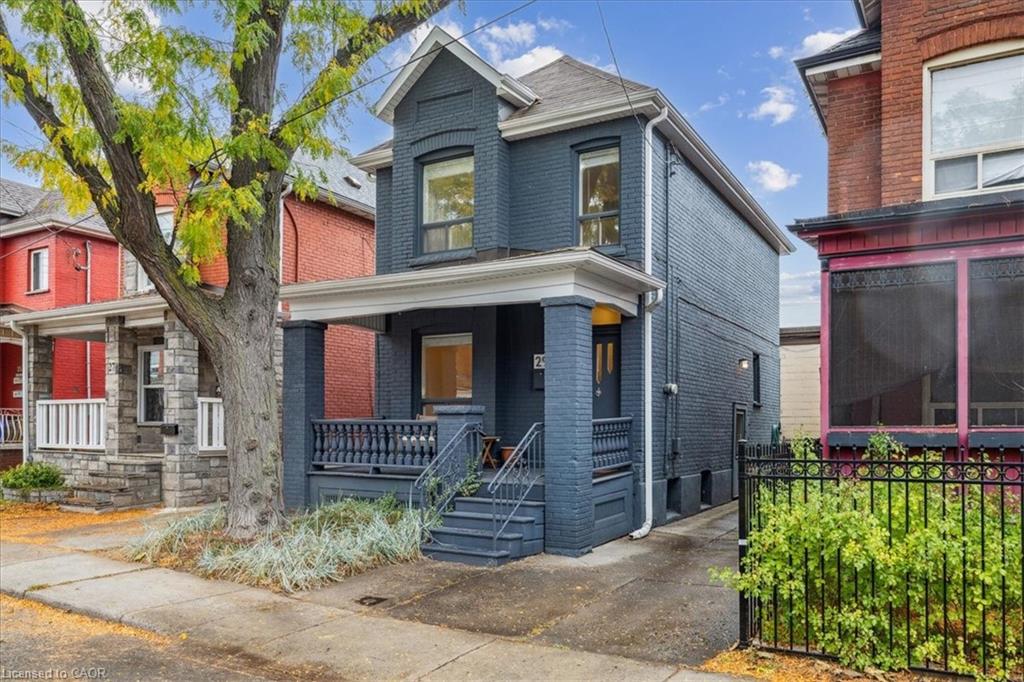 29 Case St, Hamilton, ON L8L 3G6