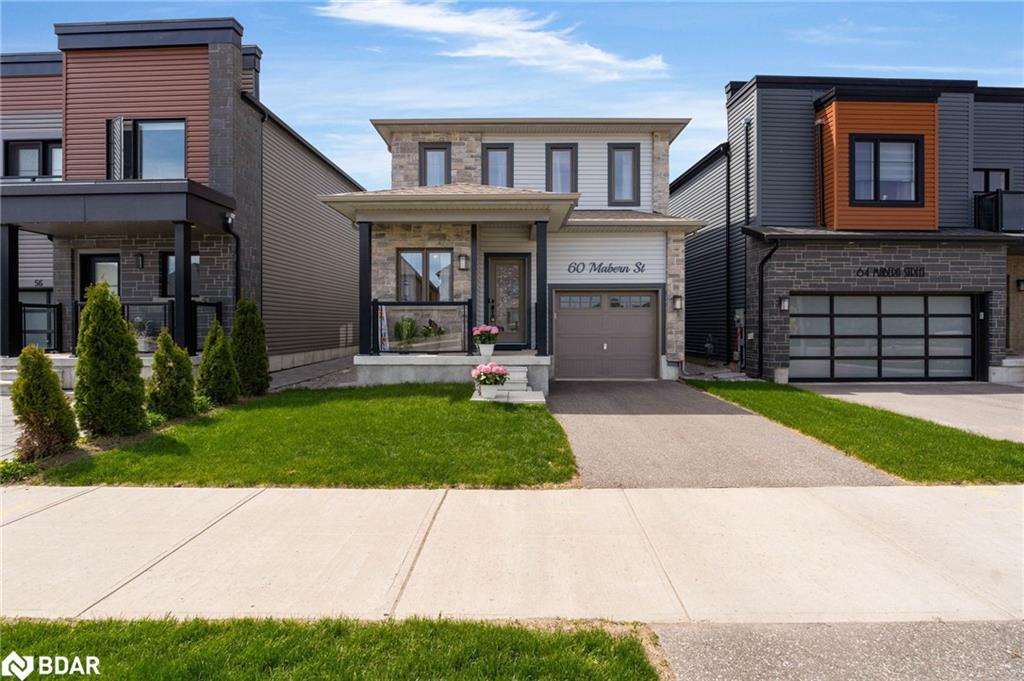 60 Mabern St, Barrie, ON L9J 0J2