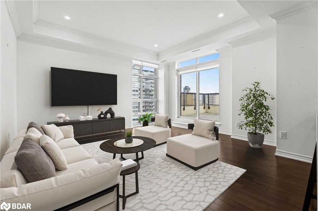 81 Robinson Street Unit 1106, Hamilton, ON L8P 3G1