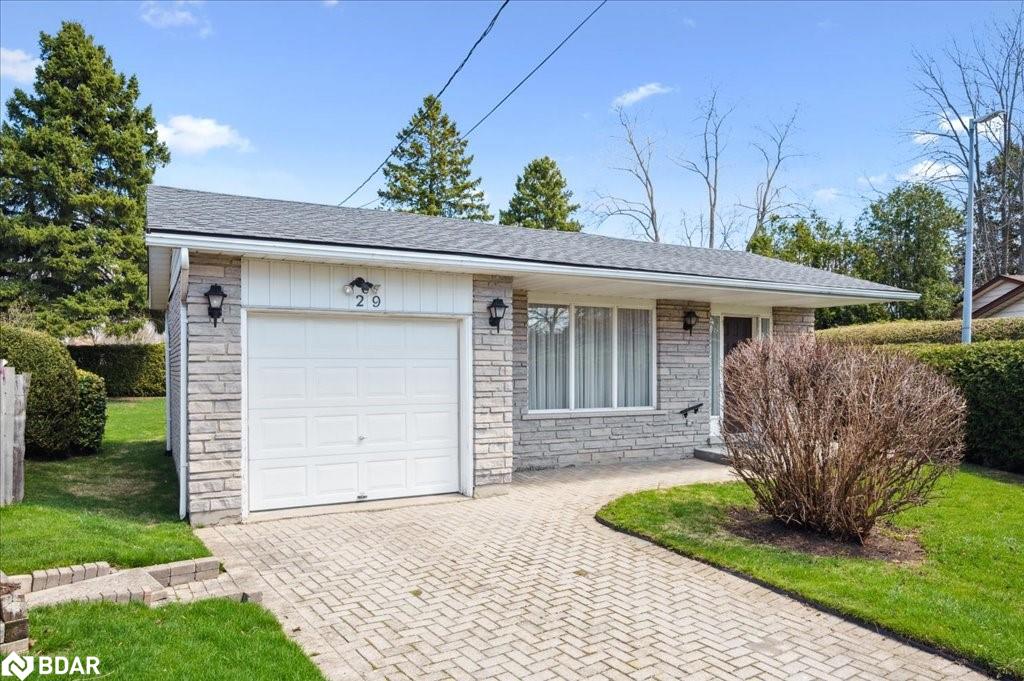 29 Vista Ter, Guelph, ON N1E 1A2