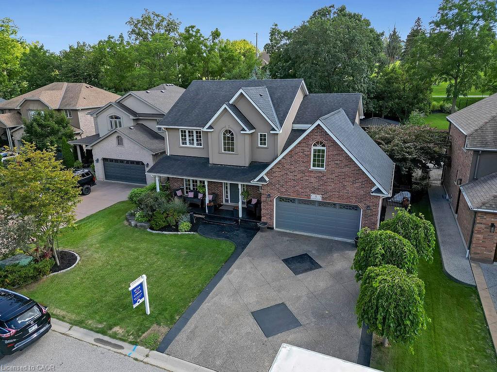 8 Meadowlea Ct, Caledonia, ON N3W 2N4