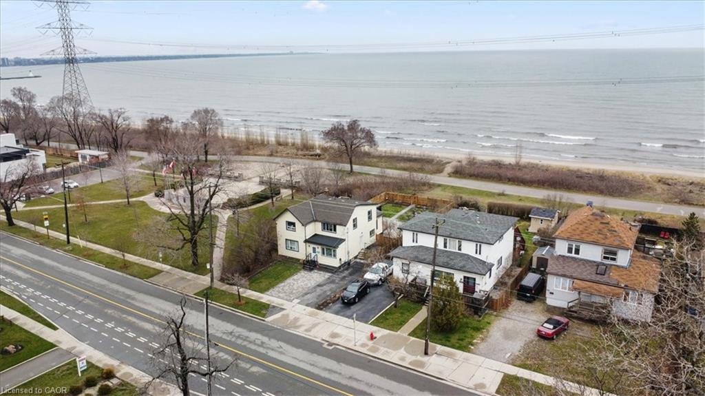 1019 Beach Blvd, Hamilton, ON L8H 6Z8