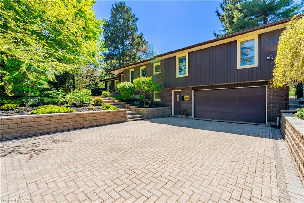 4 Cedar St, Port Colborne, ON L3K 2T9