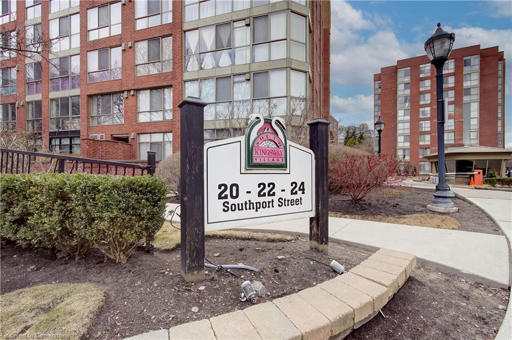 24 Southport Street Unit 756, Toronto, ON M6S 4Z1