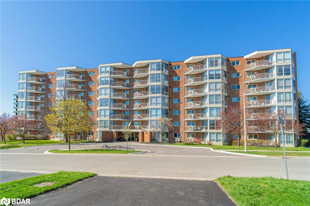 26 Hall Road Unit 205, Halton Hills, ON L7G 5G5