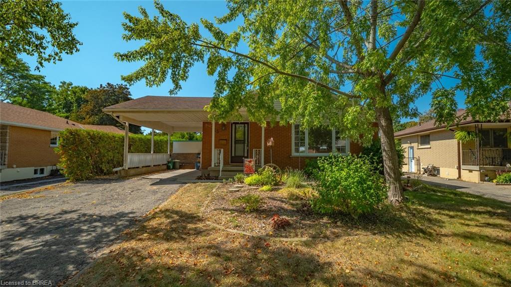 15 Marshall St, Brantford, ON N3R 3C8